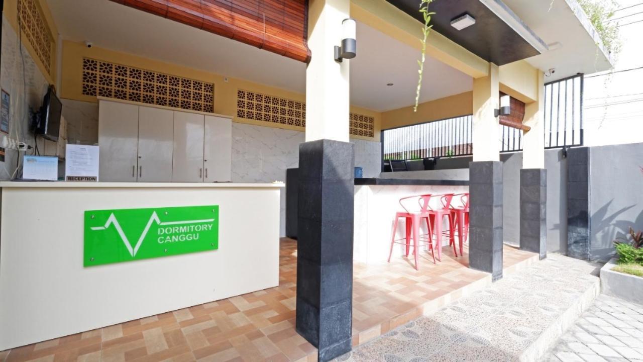 V Canggu Dormitory 外观 照片