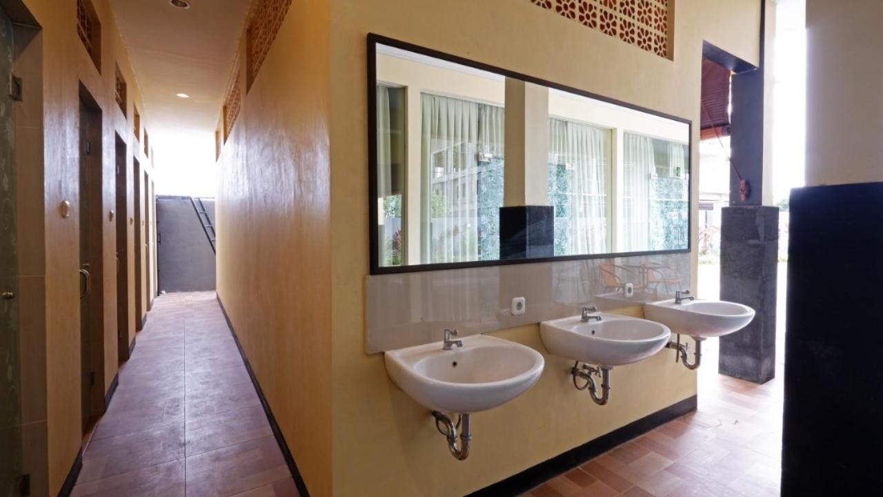 V Canggu Dormitory 外观 照片