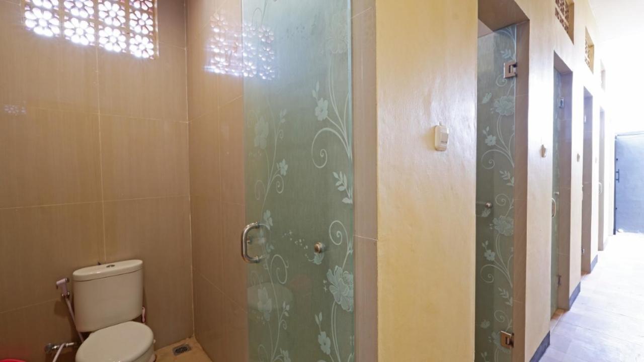 V Canggu Dormitory 外观 照片