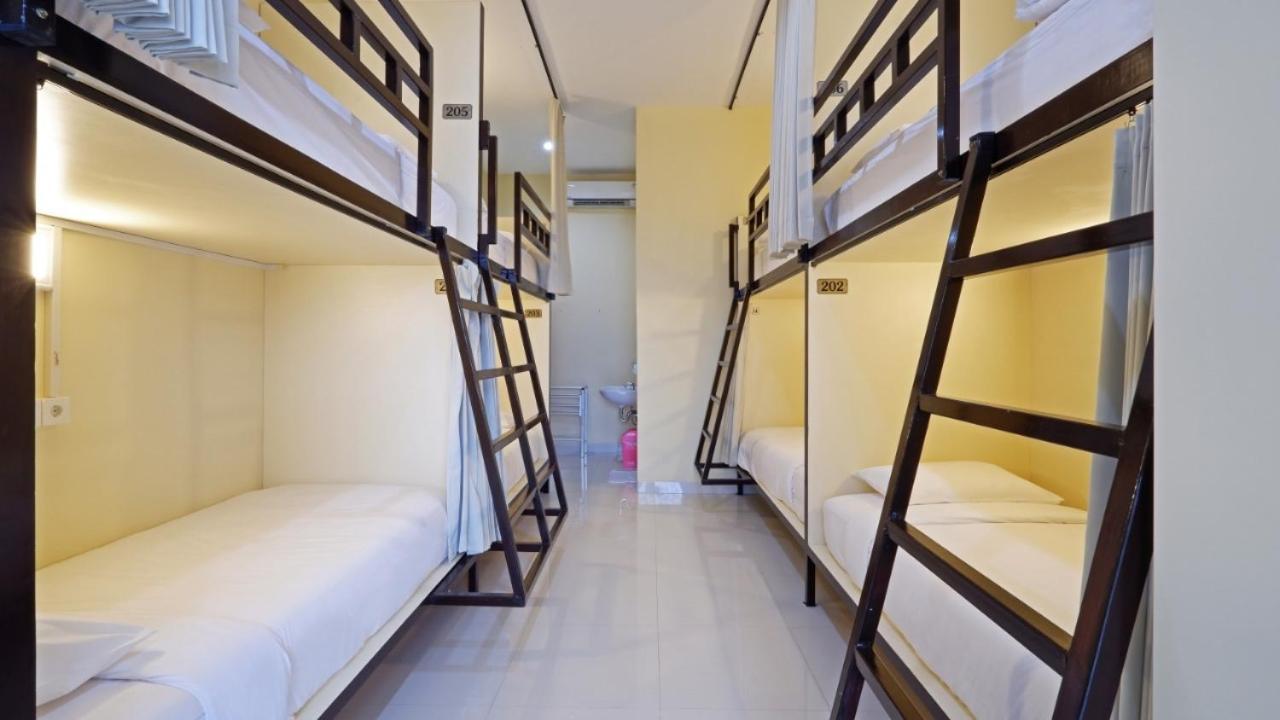 V Canggu Dormitory 外观 照片